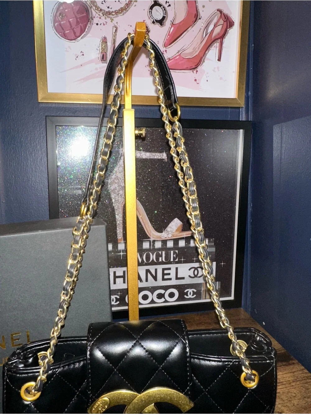 🖤 CC GWP Makeup bag Quilted Black Chain Shoulder Bag w/ Oversized CC  Hardware 🖤